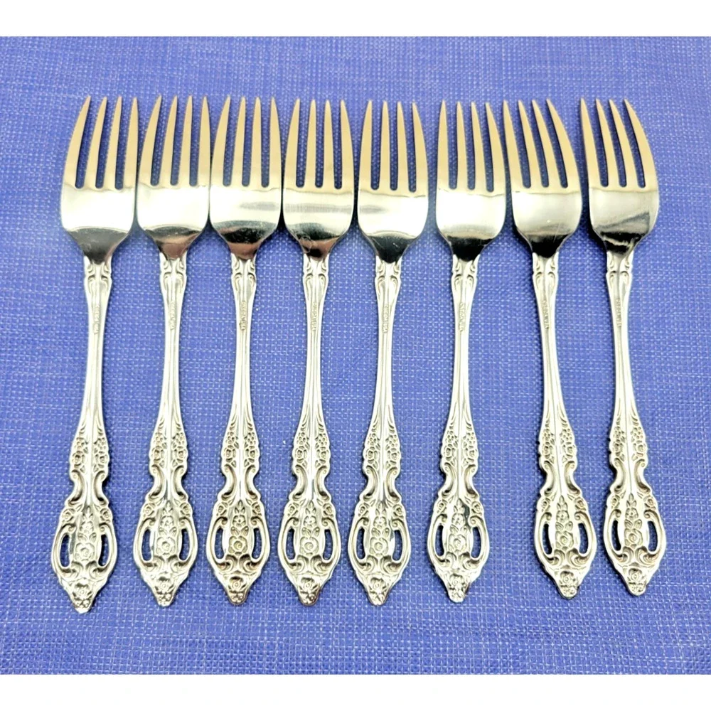 Lot of 8 Oneida Renoir Pembrooke 6 3/4